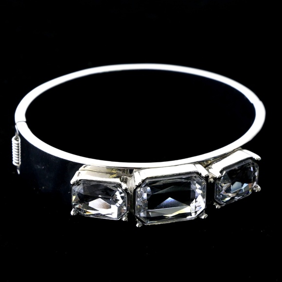 Express Cuff-Bracelet Silver-Tone/Crystal NWT - Picture 5 of 5